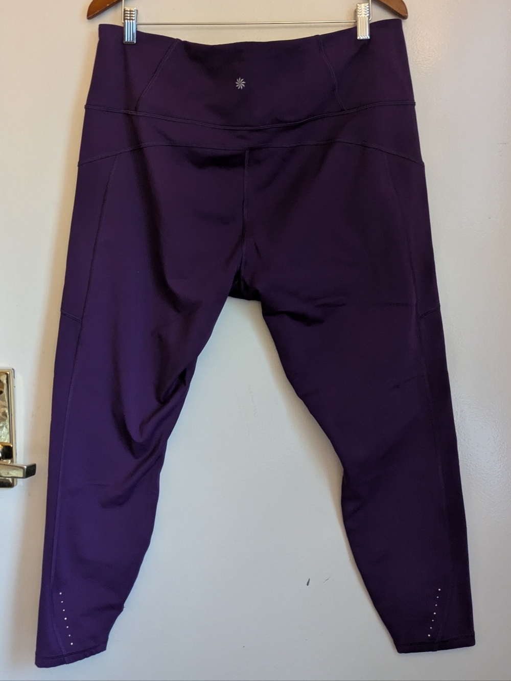 Athleta Rainier Tight Leggings Purple Violet Yoga Fitness Workout Pants 2X - Picture 8 of 16